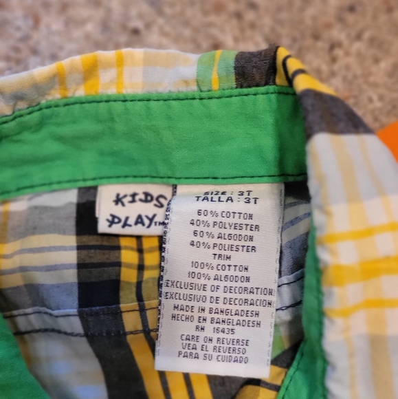 Set of 3, 3T button up shirts - Picture 4 of 4
